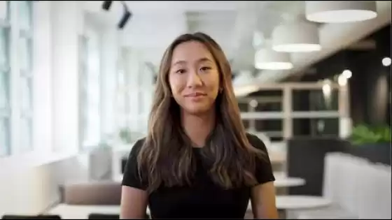 Aqui é Holly Lin | Sistemas de Informação na UNSW Business School